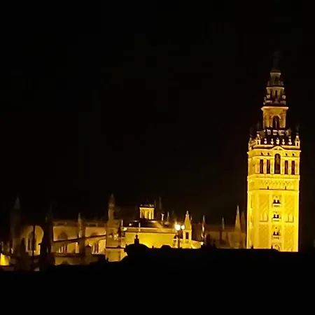 Palacio Del Siglo Xvii Frente A Jardines De Murillo Apartmán *