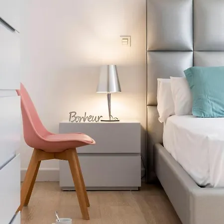 Daire Palacio Del Siglo Xvii Frente A Jardines De Murillo *